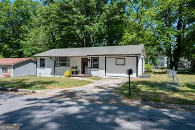 100 Pine Circle, Jonesboro, GA 30236 - Photo 4