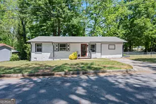100 Pine Cir, Jonesboro, GA 30236 - Photo 1