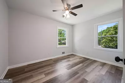 100 Pine Circle, Jonesboro, GA 30236 - Photo 22