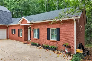 222 Newton Dr, Forsyth, GA 31029 - Photo 4