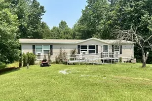 1915 N Holcomb Dr, Martin, GA 30557 - Photo 1