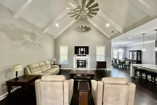 832 Barnesville Rd, Griffin, GA 30224 - Photo 2