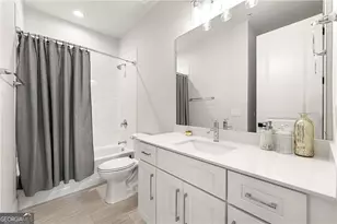 6890 Peachtree Dunwoody Rd, Sandy Springs, GA 30328 - Photo 10
