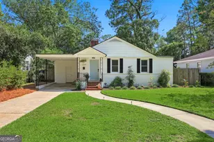 209 E 65th St, Savannah, GA 31405 - Photo 1