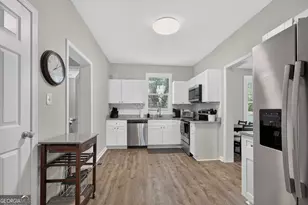 128 Grady Smith St, Grantville, GA 30220 - Photo 2