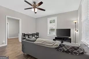 128 Grady Smith St, Grantville, GA 30220 - Photo 8