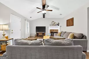 323 Cattlemans Cir, McDonough, GA 30252 - Photo 6