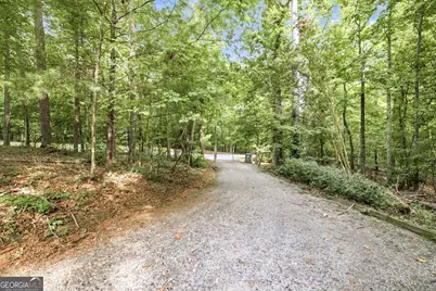 975 Chattahoochee Way, Cornelia, GA 30531 - Photo 32