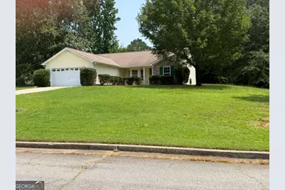 124 Hawthorn Drive, Carrollton, GA 30116 - Photo 2