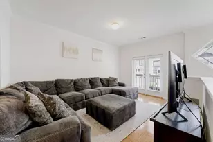 1524 Liberty Pkwy NW, Atlanta, GA 30318 - Photo 4