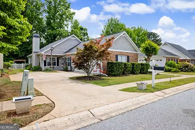 195 Woodgate Drive, Fayetteville, GA 30214 - Photo 2
