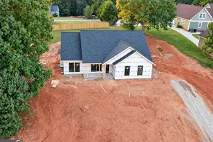 389 Stonington Dr, Mount Airy, GA 30563 - Photo 1