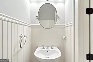 102 Riversgate Dr, Atlanta, GA 30342 - Photo 32