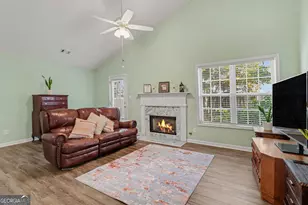 145 Courtyard Ln, Newnan, GA 30265 - Photo 8