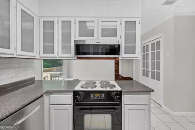 901 Queens Court, Hinesville, GA 31313 - Photo 14
