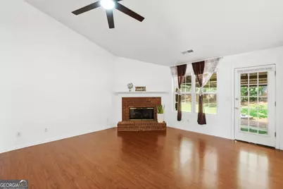 575 Chandon Way, Lawrenceville, GA 30044 - Photo 4