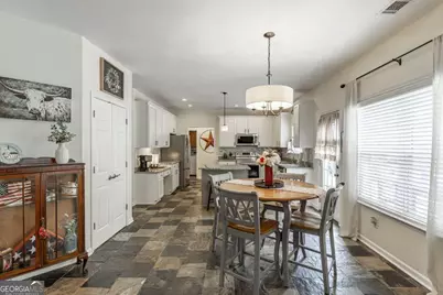 933 Cruce Lake Drive, Hoschton, GA 30548 - Photo 18