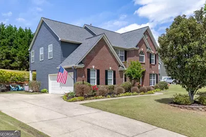 933 Cruce Lake Drive, Hoschton, GA 30548 - Photo 4