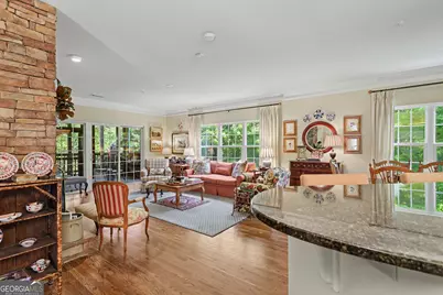 571 Killearney Way #204, Clayton, GA 30525 - Photo 8