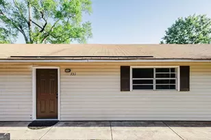 729 Hammock St, Griffin, GA 30223 - Photo 2