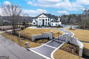 10450 Belladrum, Alpharetta, GA 30022 - Photo 2