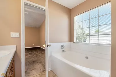 4313 Catalpa Court, Ellenwood, GA 30294 - Photo 18