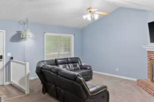 119 Bridget Dr, Hampton, GA 30228 - Photo 4