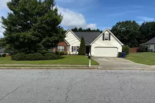 3450 Weeping Willow Ln, Loganville, GA 30052 - Photo 2