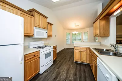 805 Lewis Ridge Circle, Lawrenceville, GA 30045 - Photo 2