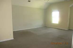 1252 Evergreen Trl, Hinesville, GA 31313 - Photo 4
