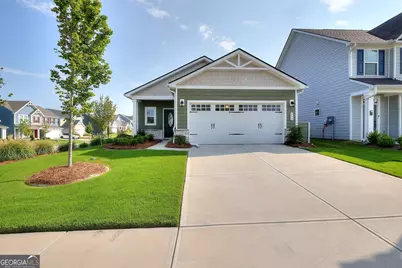 313 Moosehead Trl, Hoschton, GA 30548 - Photo 2
