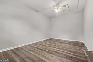 1315 Pineglen Dr, Riverdale, GA 30296 - Photo 4