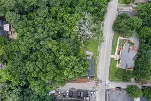 1070 Forrest Ave, Stone Mountain, GA 30083 - Photo 32