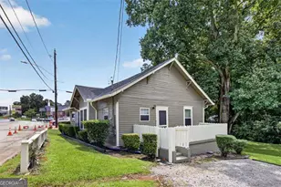 1070 Forrest Ave, Stone Mountain, GA 30083 - Photo 6