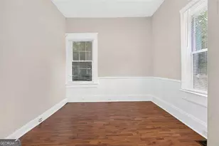 1070 Forrest Ave, Stone Mountain, GA 30083 - Photo 22