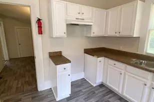 522 N 8th St, Griffin, GA 30223 - Photo 16