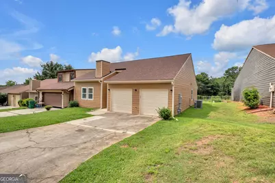 1541 Burnstone Drive, Stone Mountain, GA 30088 - Photo 2