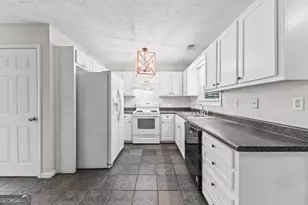 185 Jimmy Reynolds Dr, Jefferson, GA 30549 - Photo 10