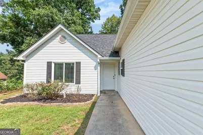185 Jimmy Reynolds Drive, Jefferson, GA 30549 - Photo 2