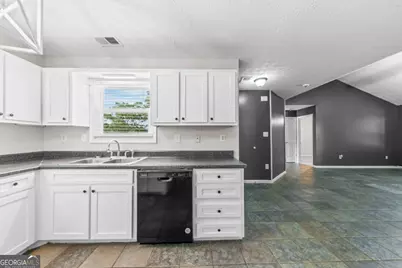 185 Jimmy Reynolds Drive, Jefferson, GA 30549 - Photo 16