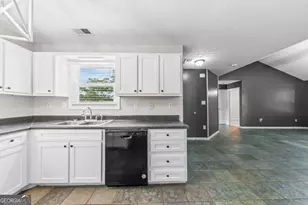 185 Jimmy Reynolds Dr, Jefferson, GA 30549 - Photo 16