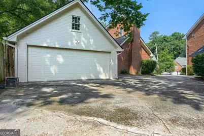 3115 Queens Walk NE, Atlanta, GA 30345 - Photo 2
