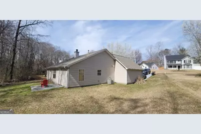 10282 Commons Crossing, Jonesboro, GA 30238 - Photo 2