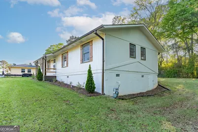 2290 Pinetree Lane NE, Conyers, GA 30012 - Photo 10
