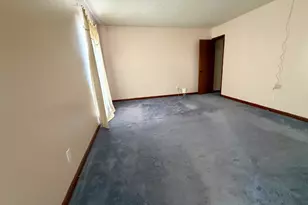 5185 Paisley Ct NW, Lilburn, GA 30047 - Photo 4