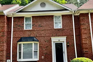 10 E Huntington Pl Dr, Sandy Springs, GA 30350 - Photo 2