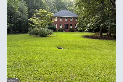 110 Regal Oak, Tyrone, GA 30290 - Photo 2