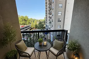 795 Hammond Dr, Atlanta, GA 30328 - Photo 20