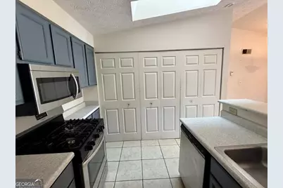 4265 Parkview Court, Stone Mountain, GA 30083 - Photo 10