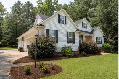 302 W Lakeview Drive NE, Milledgeville, GA 31061 - Photo 2